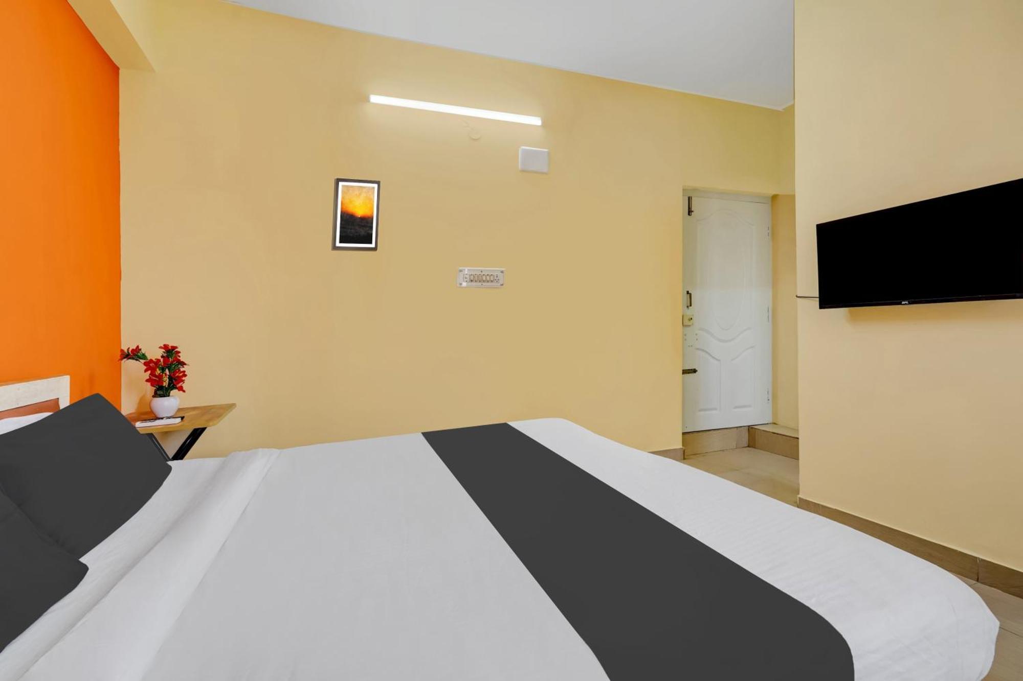Hotel O Royal Rooms Bangalore Exterior photo
